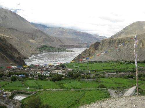 TREKKING IN MUSTANG 2010